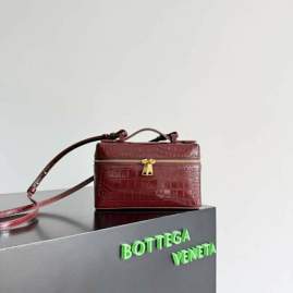 Picture of Bottega Veneta Handbags _SKUfw219549816fw